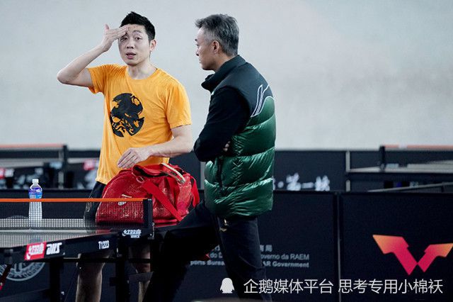 之前没跟我妈闹掰、萧氏集团没走下坡路之前，我每个月再怎么着也有两三万的分红。